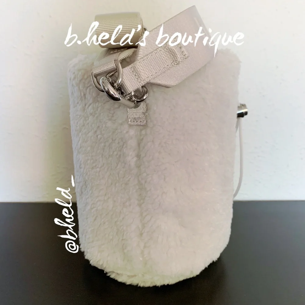 lululemon Crossbody Bucket Bag *Fleece 2.5L in White Opal One Size Brand New NWT